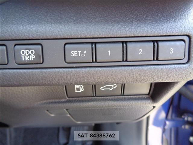 Lexus LBX 2024-03 7251324-24