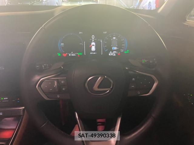 Lexus LBX 2024-06 7272225-9