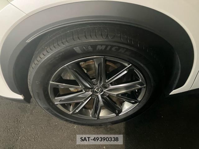Lexus LBX 2024-06 7272225-2