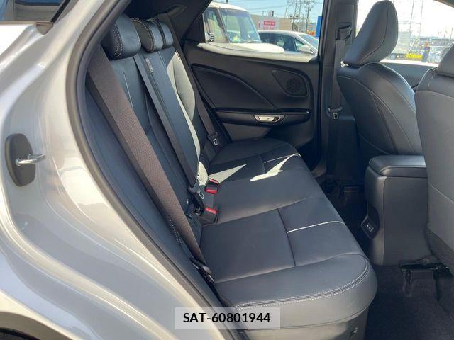 Lexus LBX 2024-09 7272224-8