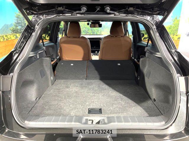 Lexus LBX 2024-02 7328034-9