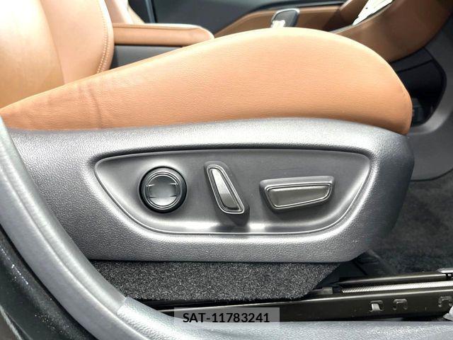 Lexus LBX 2024-02 7328034-6
