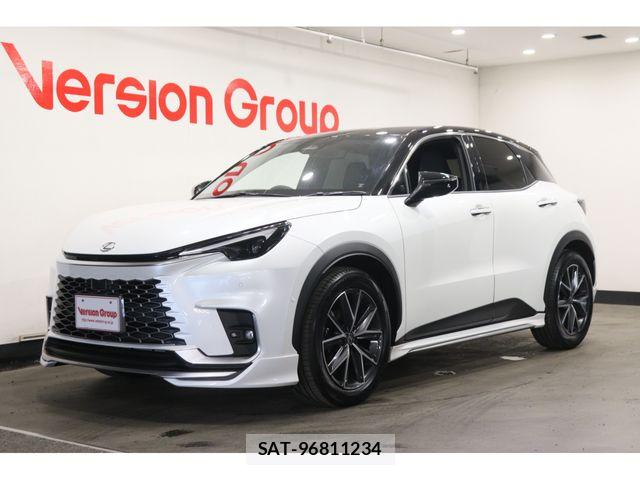 Lexus LBX 2025-10 7328033-0