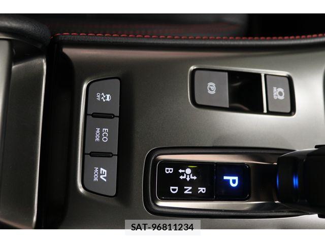 Lexus LBX 2025-10 7328033-14