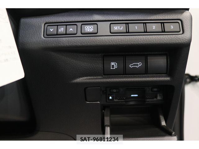 Lexus LBX 2025-10 7328033-19