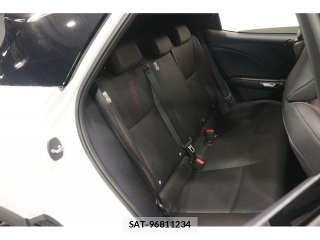 Lexus LBX 2025-10 7328033-20