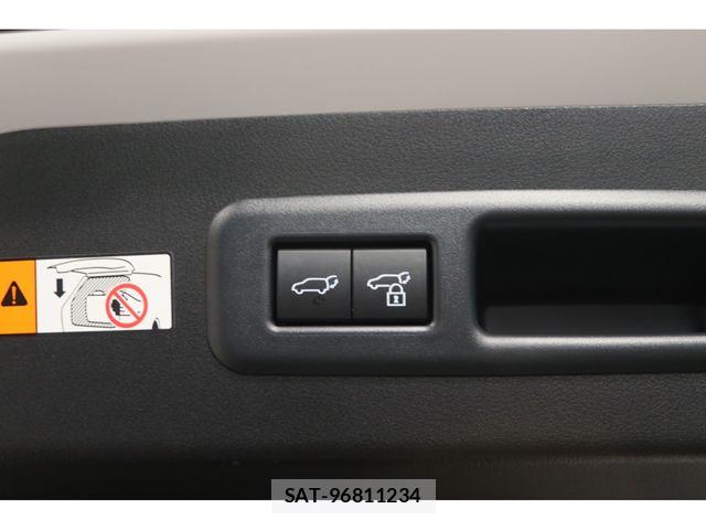 Lexus LBX 2025-10 7328033-23