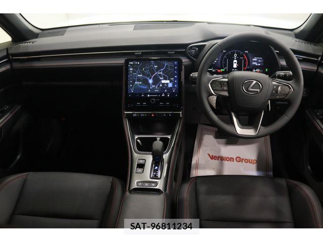 Lexus LBX 2025-10 7328033-4