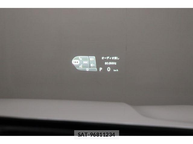 Lexus LBX 2025-10 7328033-7