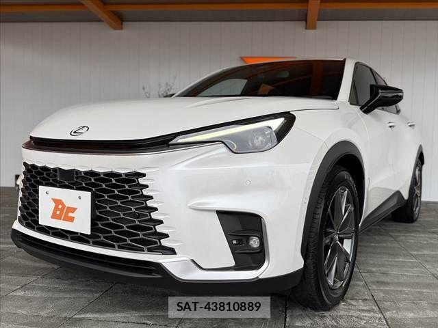 Lexus LBX 2024-05 7328035-9