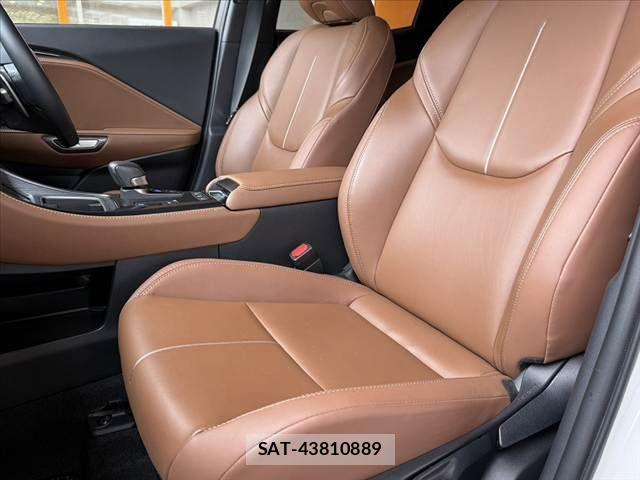 Lexus LBX 2024-05 7328035-16
