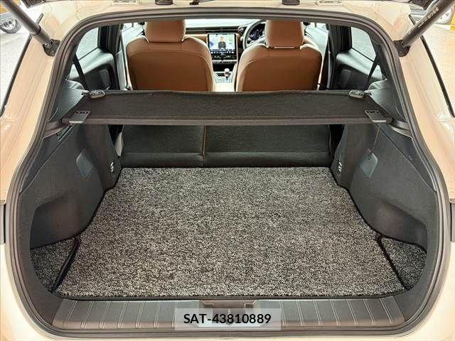 Lexus LBX 2024-05 7328035-20