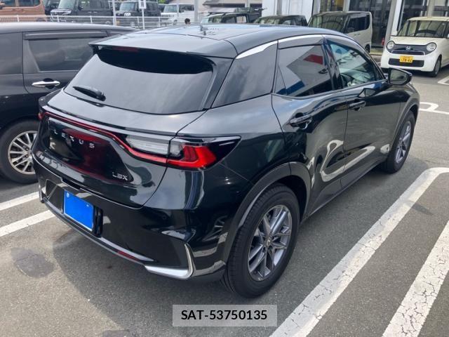 Lexus LBX 2026-01 7328031-3