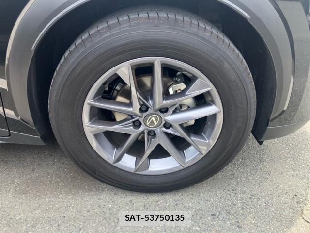 Lexus LBX 2026-01 7328031-5