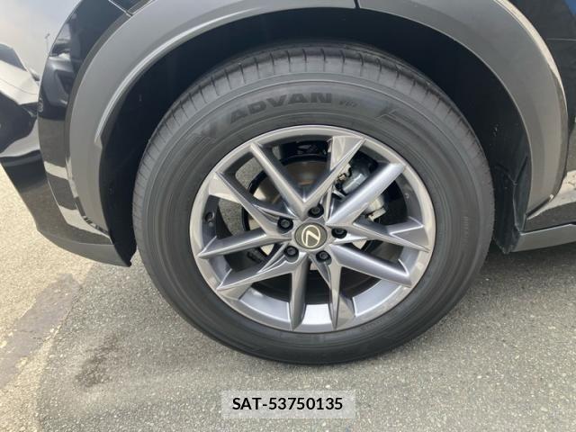 Lexus LBX 2026-01 7328031-6