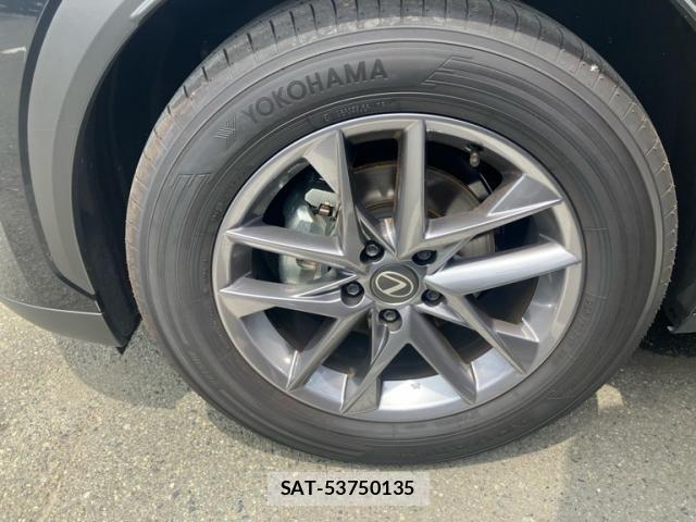 Lexus LBX 2026-01 7328031-8