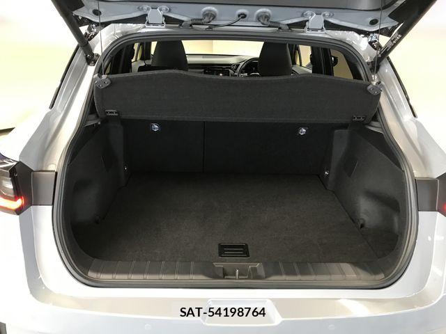 Lexus LBX 2024-03 7358486-9