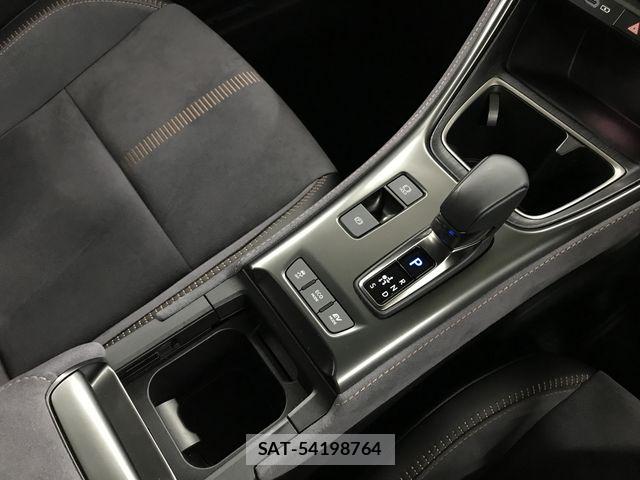 Lexus LBX 2024-03 7358486-14