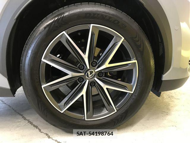 Lexus LBX 2024-03 7358486-27