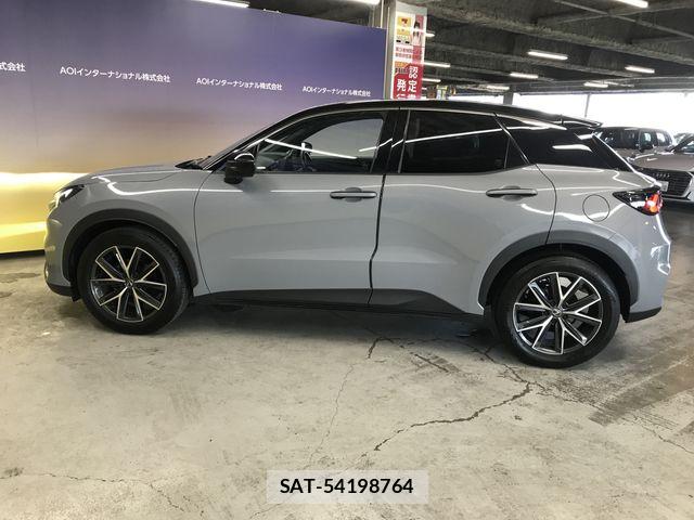 Lexus LBX 2024-03 7358486-3