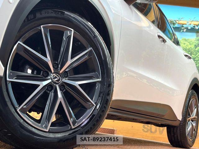 Lexus LBX 2024-07 7358489-14