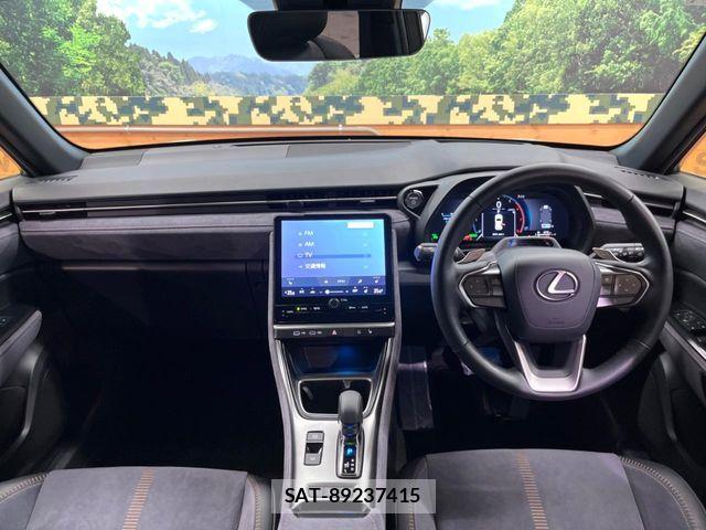 Lexus LBX 2024-07 7358489-1