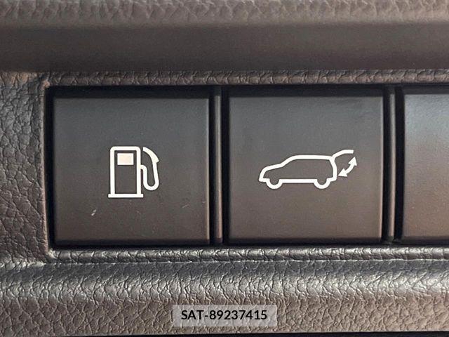 Lexus LBX 2024-07 7358489-7