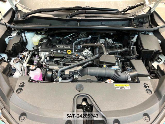 Lexus LBX 2025-05 7392673-17