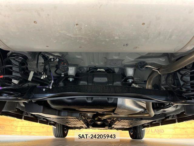 Lexus LBX 2025-05 7392673-18