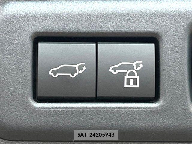Lexus LBX 2025-05 7392673-5