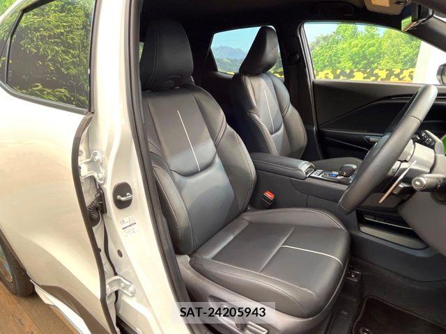 Lexus LBX 2025-05 7392673-7