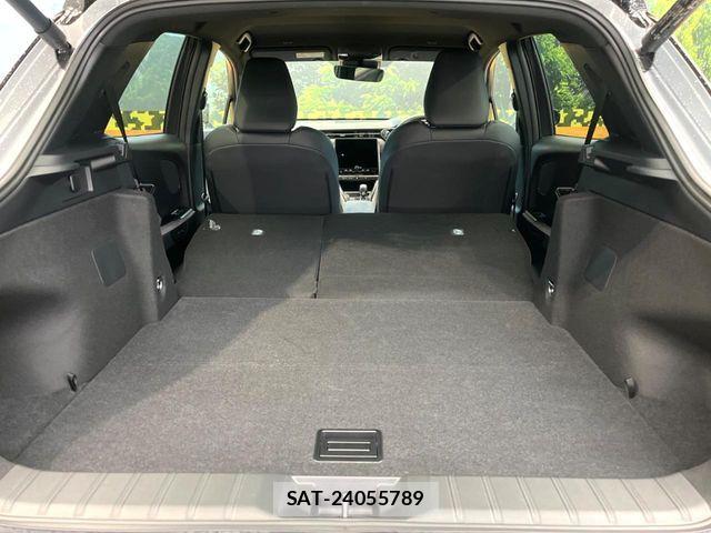 Lexus LBX 2024-07 7392674-9