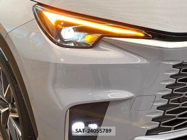 Lexus LBX 2024-07 7392674-11