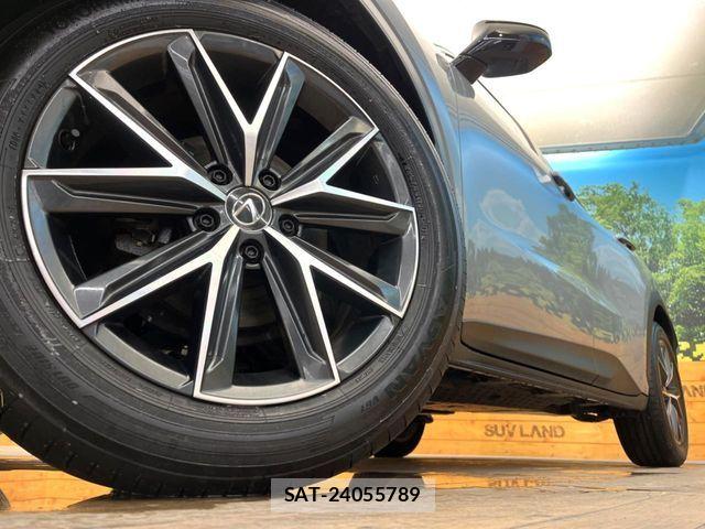 Lexus LBX 2024-07 7392674-12