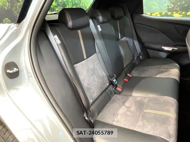 Lexus LBX 2024-07 7392674-8