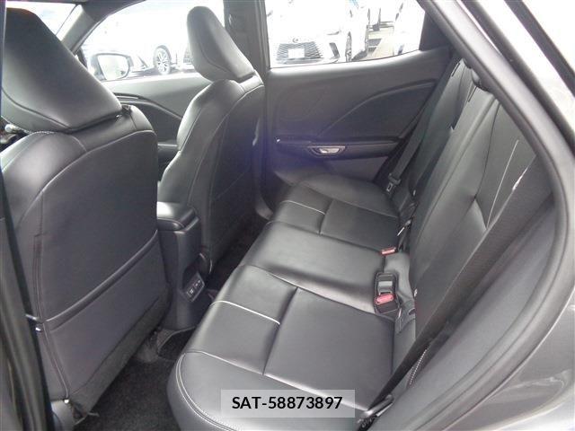 Lexus LBX 2024-07 7455402-10