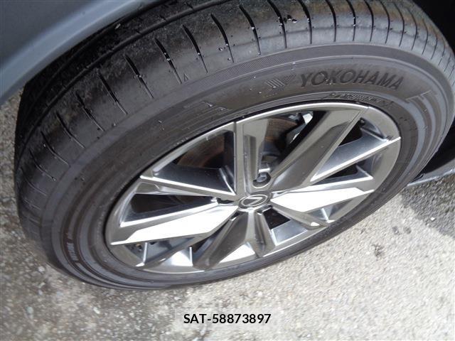 Lexus LBX 2024-07 7455402-8