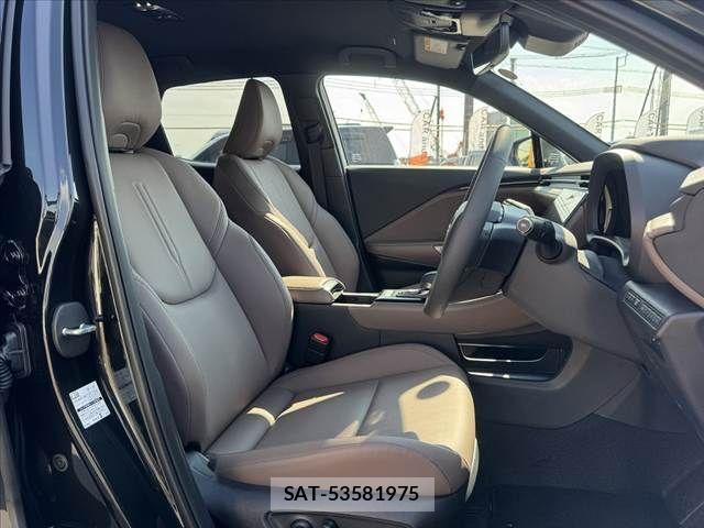 Lexus LBX 2025-09 7455400-15