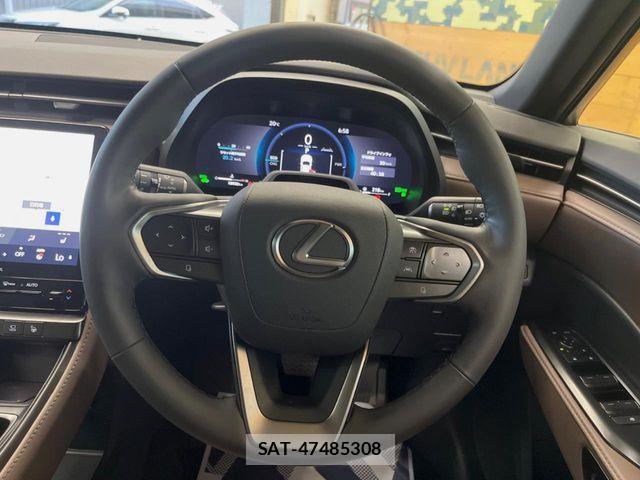 Lexus LBX 2025-07 7455401-10