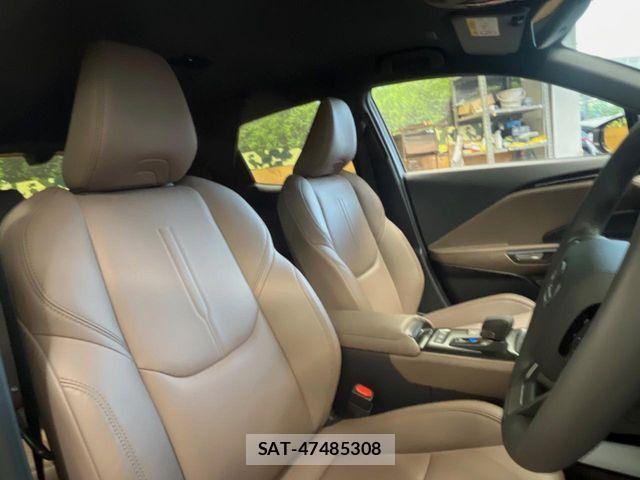 Lexus LBX 2025-07 7455401-7