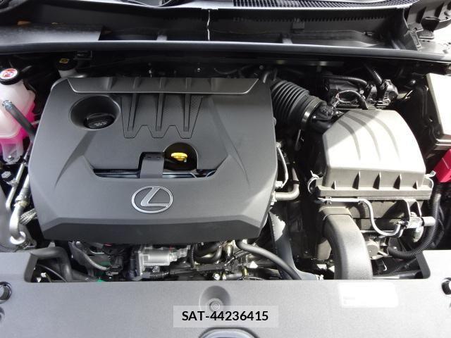 Lexus LBX 2025-04 7455398-18