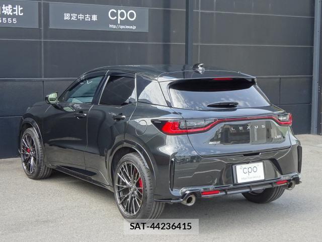 Lexus LBX 2025-04 7455398-5