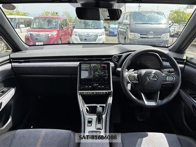 Lexus LBX 2024-07 7501269-1