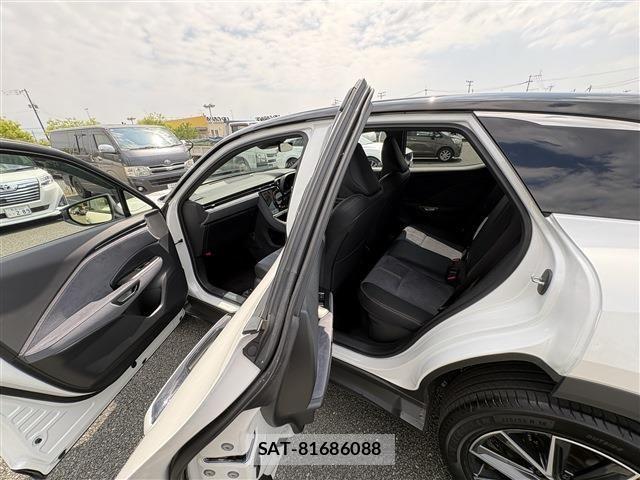 Lexus LBX 2024-07 7501269-21