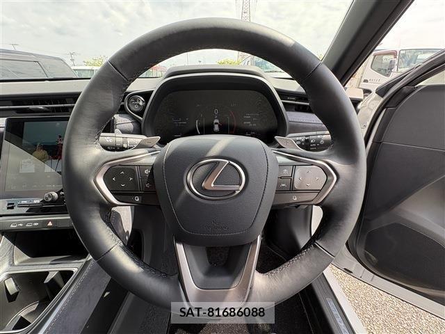 Lexus LBX 2024-07 7501269-26