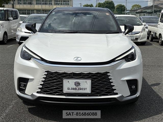 Lexus LBX 2024-07 7501269-3