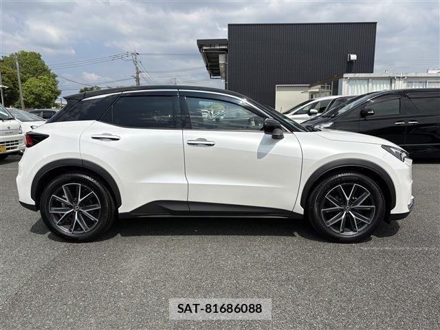 Lexus LBX 2024-07 7501269-5
