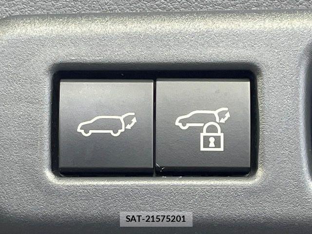 Lexus LBX 2024-02 7501270-6