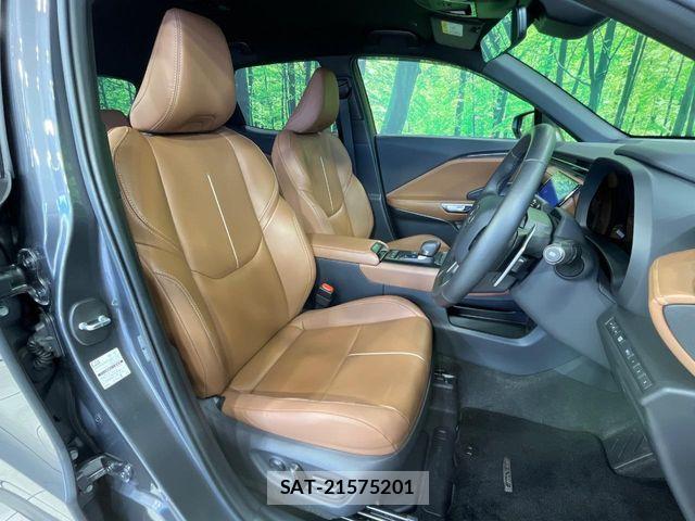 Lexus LBX 2024-02 7501270-7