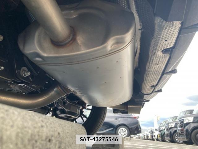Lexus LBX 2025-11 7501266-11